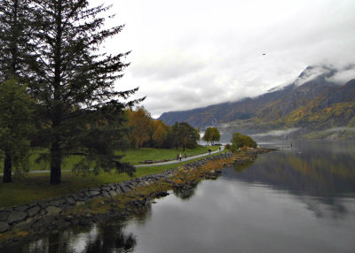 EIDFJORD RIVERSIDE WALK