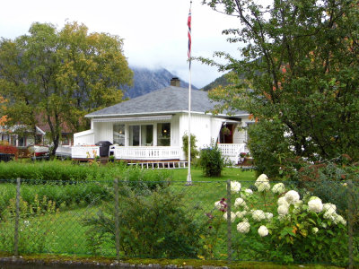 MODERN NORWEGIAN HOME