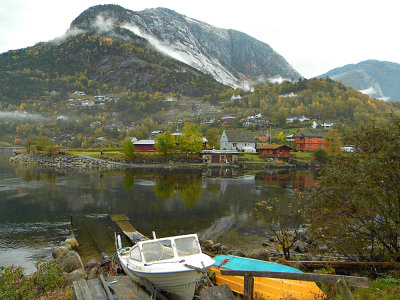 RIVER EIO AT EIDFJORD  .  2