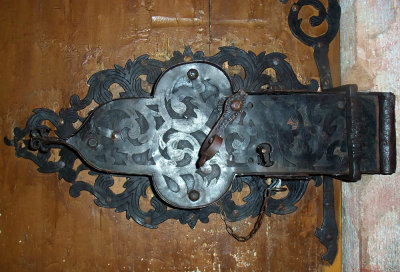 DOOR LOCK IN THE CHURCH OF ST OSWALD