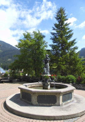 FOUNTAIN ON THE HILL