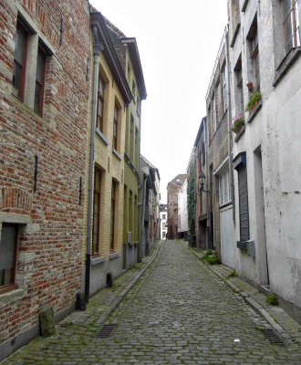 MEDIEVAL LANE IN PATERSHOL