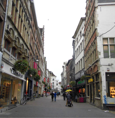 LANGEMUNT SHOPPING STREET