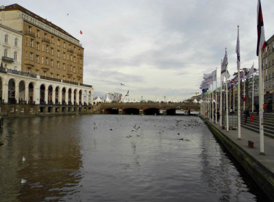 THE KLEINE ALSTER LAKE