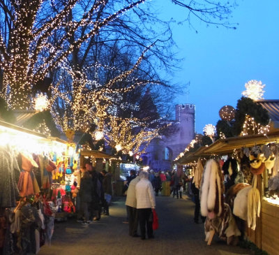 STEENPLEIN MARKET