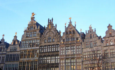 GUILD HOUSES' FACADES IN THE GROTE MARKT . 1