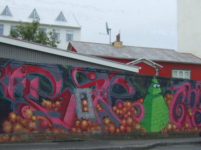 graffitiDSCF7033.JPG cropsharpsatlightrep.jpg 850.jpg
