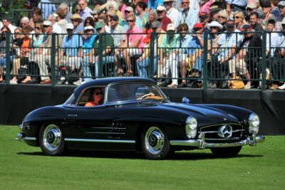 1958 Mercedes-Benz 300 SL Roadster, Leo & Lisa Schigiel, Miami Beach, FL, Best in Class - Mercedes-Benz 1948-1960 (0816)