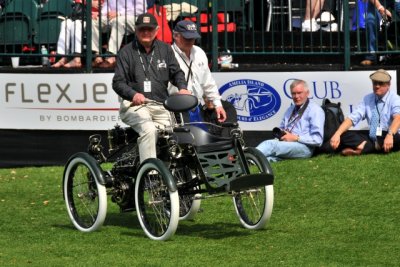 1899 Orient Autogo Quadricycle, Dennis Carlson, Bloomfield Hills, Michigan, Best in Class - Horseless Carriage (0985)