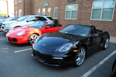 2013 Porsche Boxster S, right, and Porsche 911 Carrera 4S (7704)