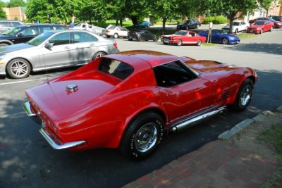 Early 1970s Chevrolet Corvette Stingray (one word for C3 and C7) with 454 cid V8 (7953)