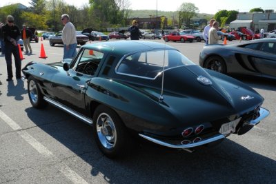 1964 Chevrolet Corvette Sting Ray at Hunt Valley Cars & Coffee in Maryland (7410)