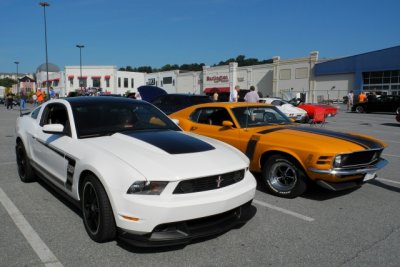 2012 and 1970 Ford Mustang Boss 302 (8626)