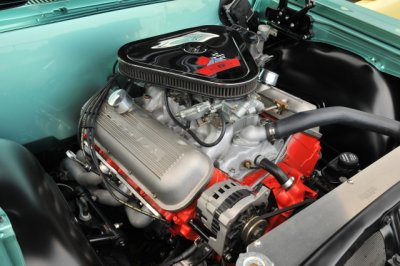 427 cid 435 hp Chevy V8 in 1964 Chevrolet Chevelle (4017)
