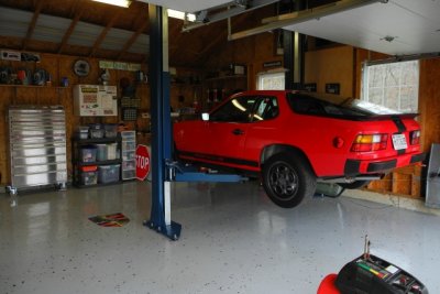 Second of 5 garages, on a horse farm. (9670)