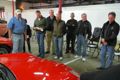 Ron Gordon, left, explains the concours types, classes, rules and judging process at the PCA-CHS Concours Seminar. (1245)