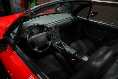 1990 Mazda MX-5 Miata, 15th MX-5 built, one of three displayed during global debut at 1989 Chicago Auto Show (1729)