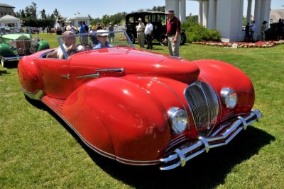 1947 Delahaye 135M Roadster by Figoni et Falaschi, owners: Robert & Sandra Bahre, Alton, NH -- The Hotel Hershey Award (7413)