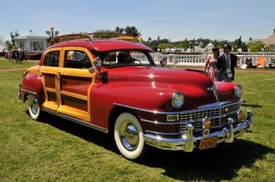 1947 Chrysler Town & Country 4-Door Sedan, owners: Loren & Jody Hulber, Macungie, PA -- Most Elegant Post-War Car Award (7435)