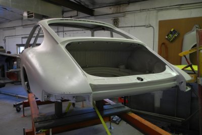 Porsche restoration in progress (3941)