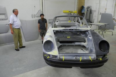 Porsche restoration in progress (3958)