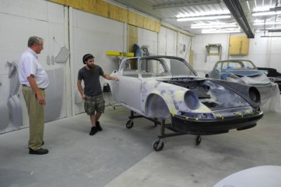 Porsche restoration in progress (3960)