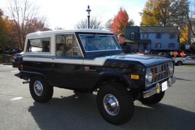 1960s or 1970s Ford Bronco (4330)