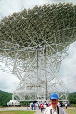 Green Bank radio telescope, photo courtesy of PCA-Shenandoah (film roll-4--GB15R4bb)