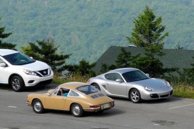 911 and Cayman from PCA's Chesapeake Region at Snowshoe Mountain Resort, WV (7403)