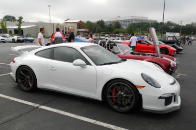 2015 Porsche 911 GT3, base price $130,400, actual price much higher with options (7932)