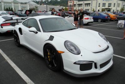 2016 Porsche 911 GT3 RS at Hunt Valley Cars & Coffee (7938)