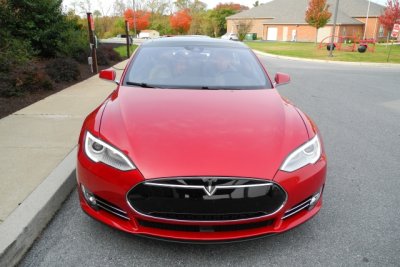 2016 Tesla Model S P90D at the AACA Museum in Hershey, PA. I also had an opportunity to try Tesla's new autopilot system. (8122)