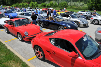 Gathering for Photo Shoot after Parade of Porsches (2991)