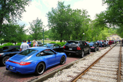 Preparing for Parade of Porsches from West Baden to Paoli and back to French Lick (7199)