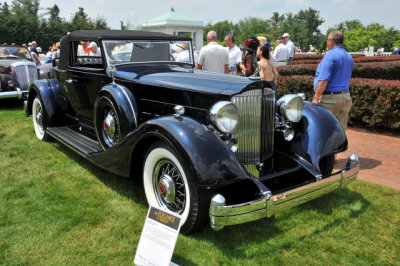 1934 Packard Model 1107 in Iridescent Blue, 1930s owner Joseph E. Levine, Lorie & David Greenberg, Hewlett Harbor, NY (1645)