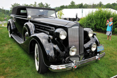 1937 Packard 1508 by Rollston,* EXECUTIVE DIRECTOR'S AWARD, Dave & Linda Kane, Bernardsville, NJ (1966)