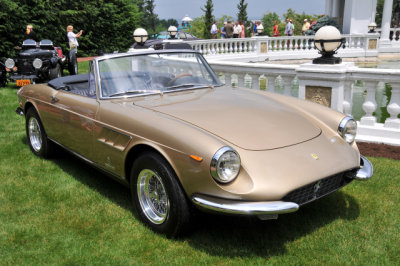 1967 Ferrari 330 GTS by Pininfarina, BEST ITALIAN POST-WAR CAR/CIAO ITALY AWARD, Roy Brod, Lancaster, PA (1188)