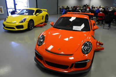 2016 Cayman GT4, left, and 2016 911 GT3 RS (9168)