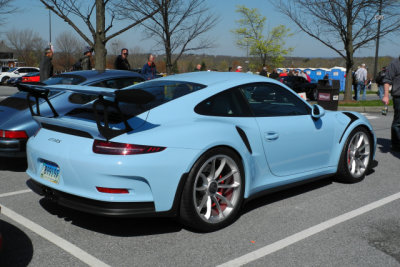 2016 911 GT3 RS (991.1), spectator parking, 38th Annual Porsche-Only Swap Meet in Hershey (0123)