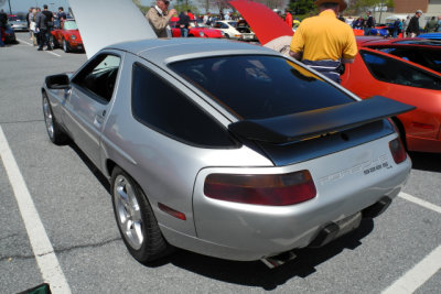 928 S4, concours area, 38th Annual Porsche-Only Swap Meet in Hershey (0227)