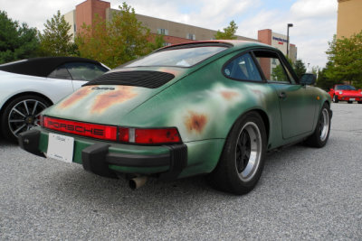 911 wrapped to look like an old barn-find, at PCA National Office Open House (8699)