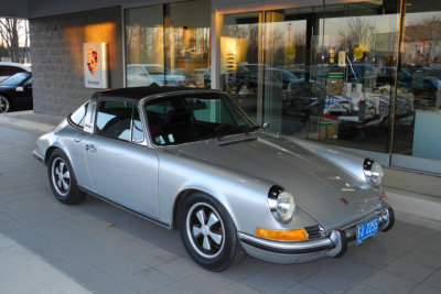 1971 911T Targa, 24 Hours of Daytona Viewing Party at Porsche of Silver Spring (9627)