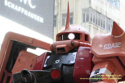 Zaku in the rain