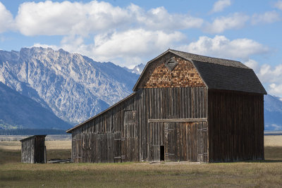 Mormon barn in Tetons.jpg