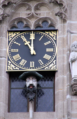 Cologne clock.jpg