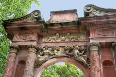 Heidelberg castle garden gate.jpg