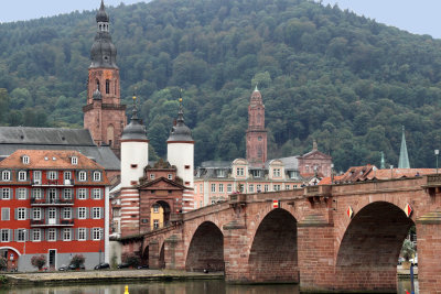 Heidelberg bridge and town.jpg