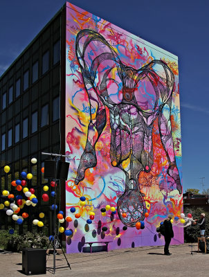 Invigning av en officiell graffitimålning i Ystad (konstnär: Falkholt)