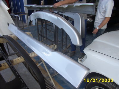Ok ! here comes the last painted side skirt..