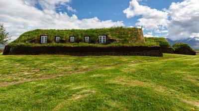 Glaumbr old turf farmhouses